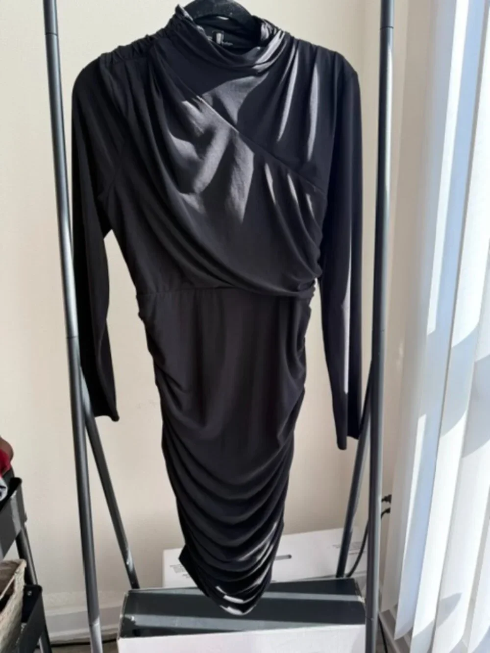 Express Bodycon - Picture 1 of 2